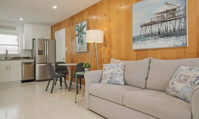 Safety Harbor Cottage | Newly Renovated Coastal Cottages: Guest Rated 10/10