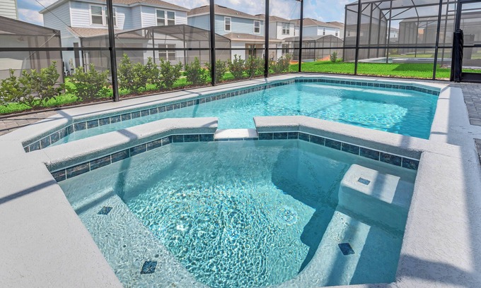 Davenport Resort | 5BD Windsor Island Retreat Near Disney with Private Pool