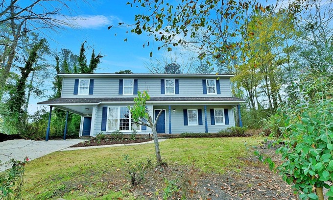 Fortson House | Relaxing 5BR Retreat with Hot Tub and Ocean Views
