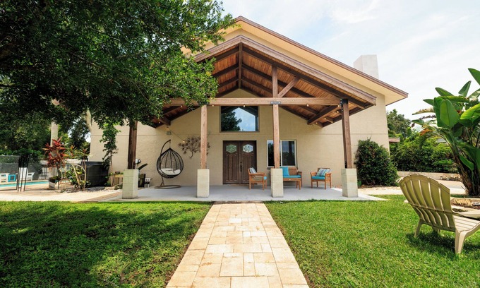 Seminole House | Perfect Family Retreat: 5BR Home with Pool Near the Beach