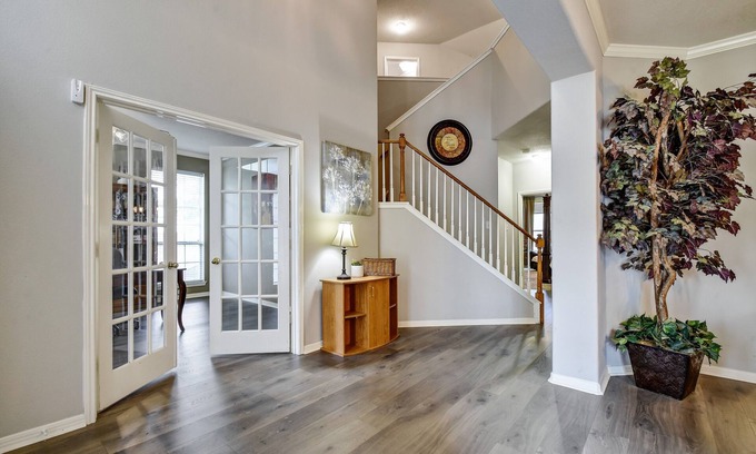 Schertz House | Impressive 5BR Getaway by Sea World & Riverwalk