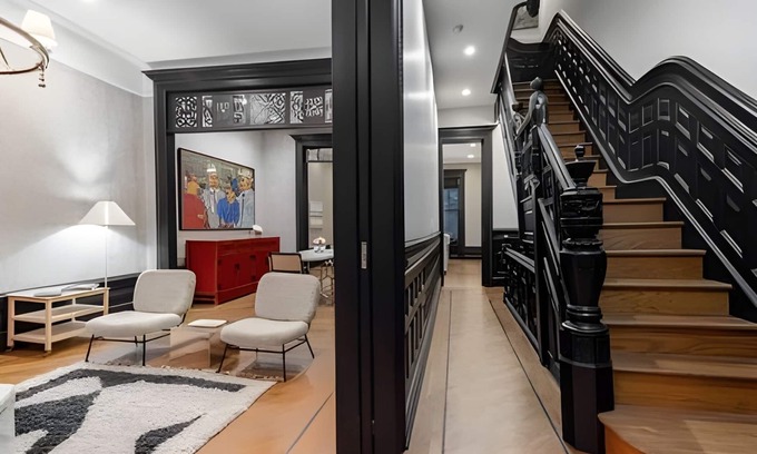 Washington Heights House | 5BR Townhouse Near Times Square | Rooftop Patio