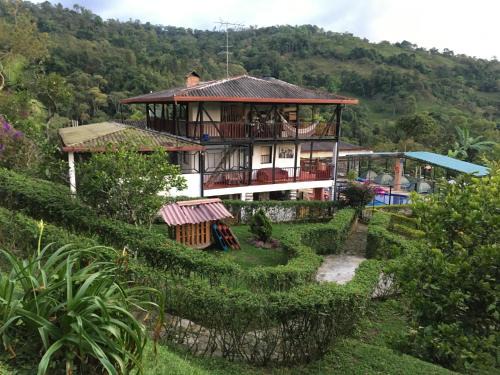 Silvania House | Discover the 5ta SARoCO Hacienda: Nature & Culture Await