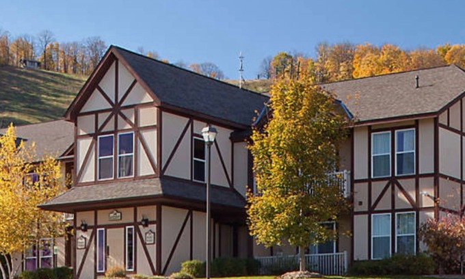 Boyne Falls Villa | Experience July 4th at Mountain Run: Family-Friendly Retreat