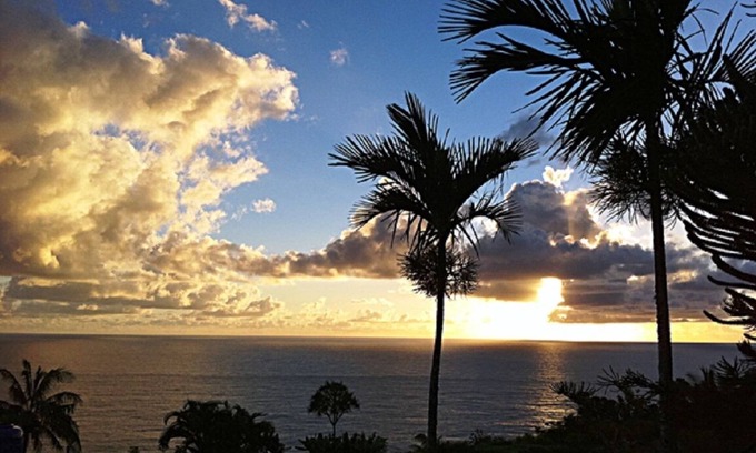 Ninole House | Stunning Oceanfront Estate with Breathtaking Pacific Views