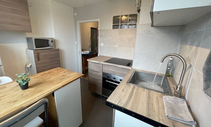 Neudorf Est Apartment | Cozy 2-Bedroom Retreat in Peaceful Neudorf Locale