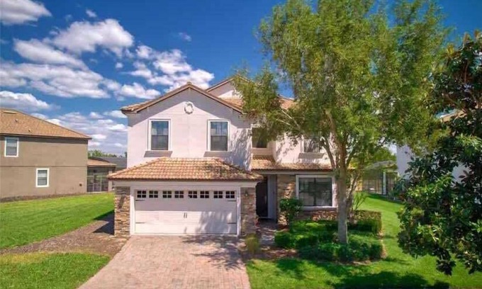 Davenport House | 6 Bd Luxury Villa in Championsgate with Private Pool