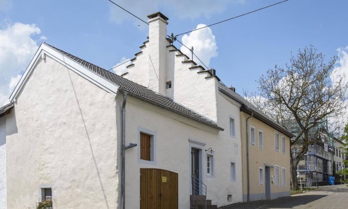 Wissmannsdorf Other | Ideal 6-Bed Cottage with Kitchen at Nengshof