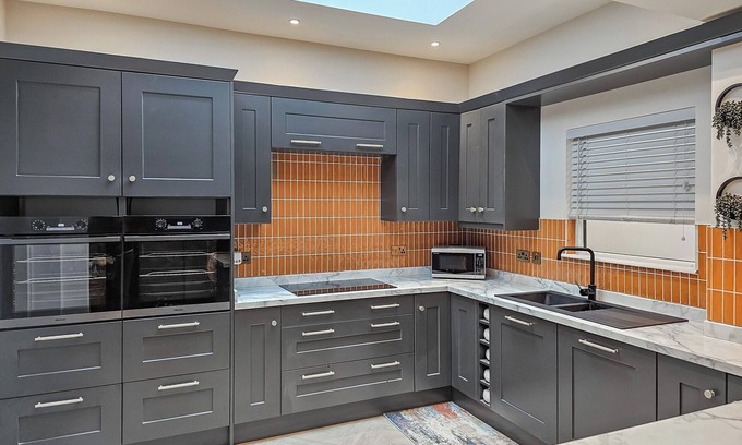 Lowestoft Cottage | 6 bedroom accommodation in Lowestoft