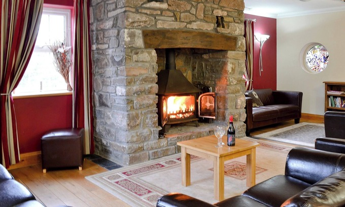 Ferryside Cottage | Spacious 6-Bedroom Getaway with Oceanfront Views