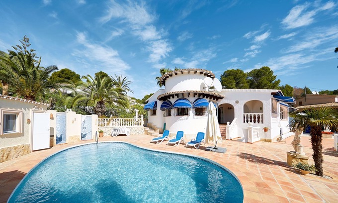 Moravit Villa | Exceptional Seaview Retreat with Pool and Summer Kitchen