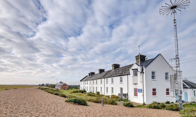 Woodbridge House | Family-Friendly Getaway at 6 Coastguard Cottages