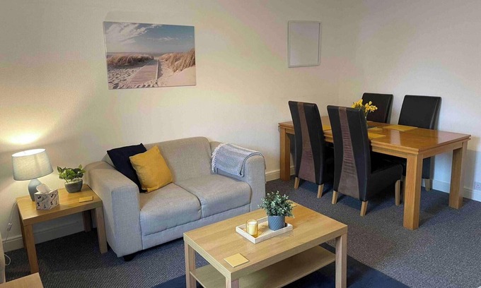 Montrose Apartment | 6 Guests - Parking - Patio - Near Coast