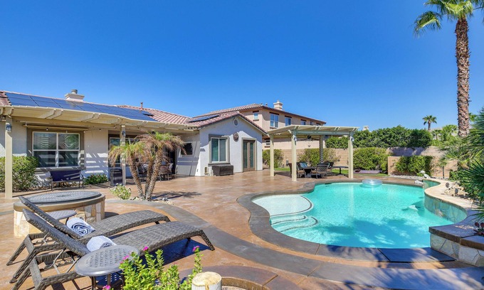 Indio House | 6 Mi to Coachella: Retreat w/Outdoor Oasis