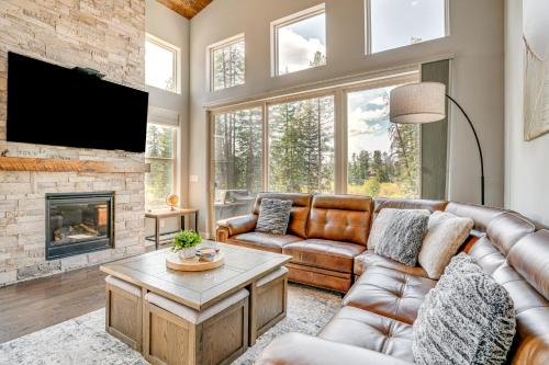 Rendezvous House | Scenic Winter Park Townhome for Skiing, Hiking & Biking