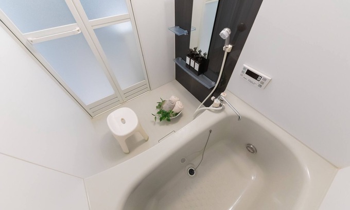 Minami House | Convenient House Near Shinsaibashi & Kyocera Dome with Spa
