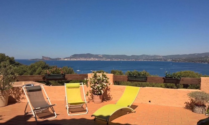 La Madrague Apartment | Stunning 6-Person Duplex with Oceanfront Terrace & Views