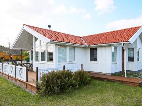 Frederikssund Municipality House | Prime Holiday Home for 6 in Jægerspris with Ocean View