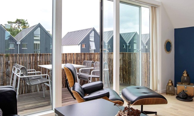 Marielyst House | Gorgeous 6-Person Holiday Home with Ocean View in Væggerløse