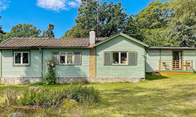 Bergkvara House | Ideal 6-Person Holiday Home with Oceanfront Views