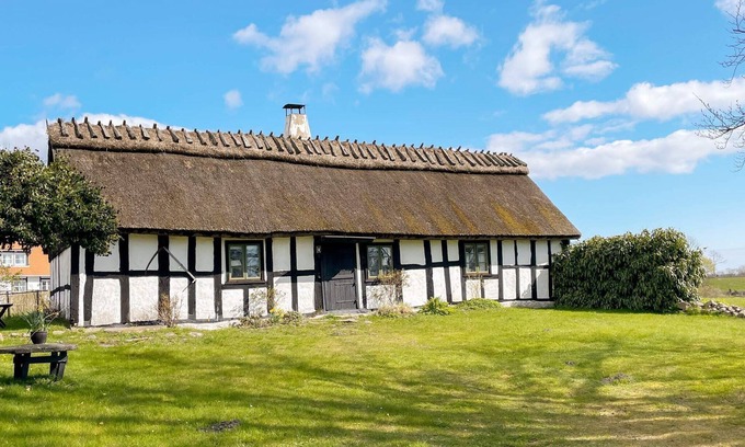 Degeberga House | Cozy Holiday Home for 6 in Degeberga with Great Amenities