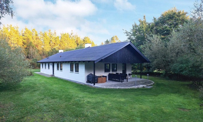 Tversted House | Pet-Friendly Holiday Home for 6 in Bindslev, Rated 9.6