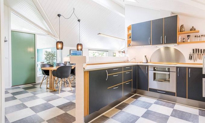 Blavand Strand House | Ideal 6-Person Holiday Home in Blåvand - Pet Friendly & Cozy