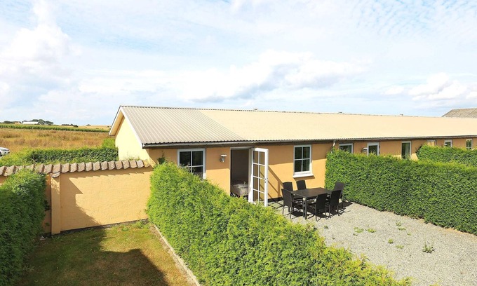 Faaborg Apartment | Comfortable 6-Person Holiday Home with Oceanfront Views