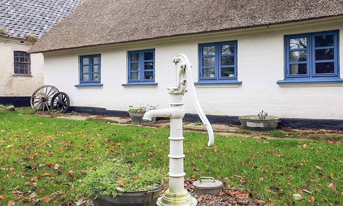 Soeby House | Ideal 6-Person Holiday Home in Søby Ærø with Pool