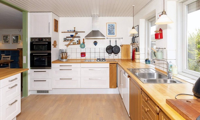 Thyholm House | Ideal 6-Person Holiday Home with Oceanfront Views