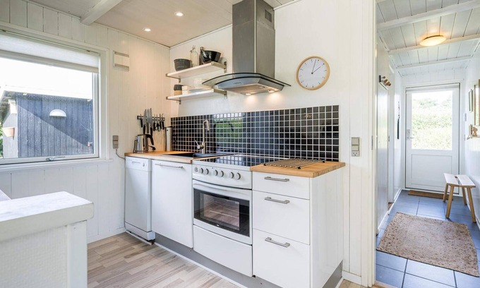 Bork Havn House | Perfect Family Getaway: 6-Person Holiday Home in Hemmet