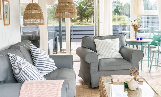Nørre Lyngby House | Perfect 6-Person Holiday Home with Ocean Views in Løkken