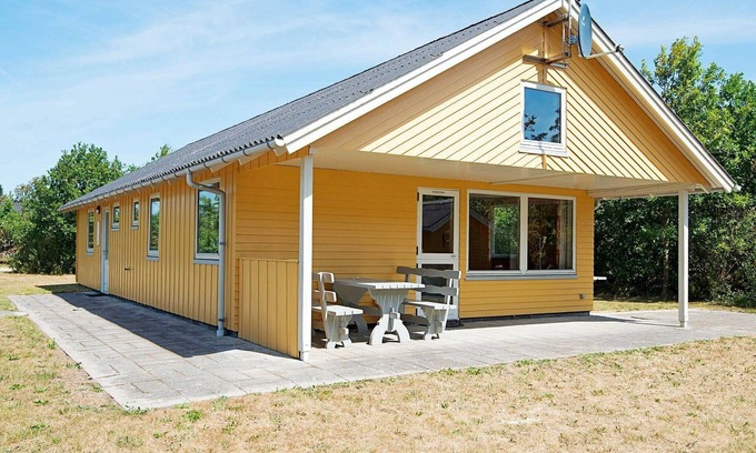 Sønder Nissum House | Ideal Holiday Home for 6 in Ulfborg - Pet Friendly & More