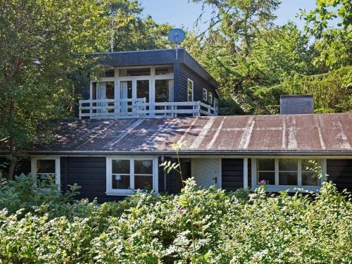 Dronningmolle House | Cozy Holiday Home Hulerødvej: Pet & Child Friendly Stay