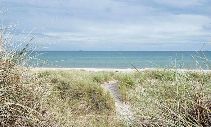 Aalbaek House | Perfect 6-Person Holiday Home in Ålbæk with Great Amenities