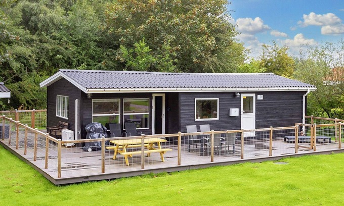 Farso House | Cozy 6-Person Holiday Home in Farsø with Family Amenities