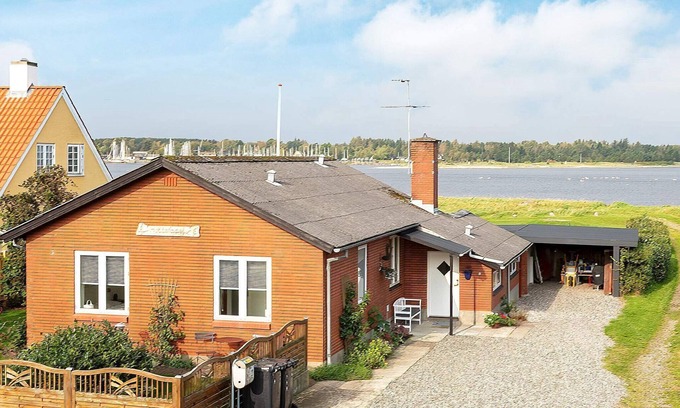 Sundstrup House | Guest Rated 10/10: Family-Friendly Holiday Home in Skals