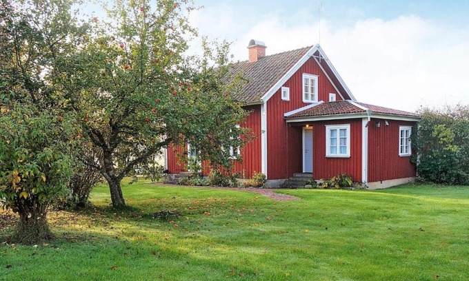 Floby House | Family-Friendly 6-Person Holiday Home in FLOBY, Rated 10/10