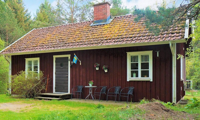 Asarp House | Stylish 6-Person Holiday Home in ÅSARP with Family Perks