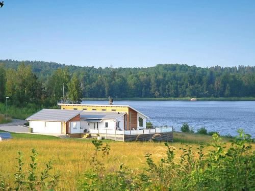 Stjarnhov House | 6 person holiday home in STJÄRNHOV-By Traum