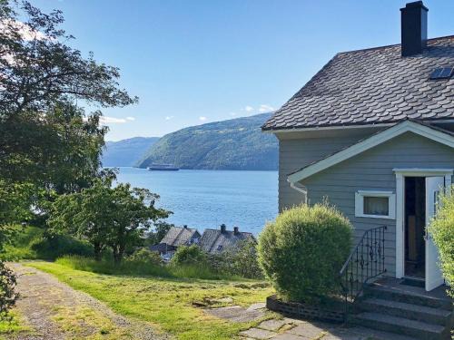 Stryn House | Family-Friendly Holiday Home Utvik II with Great Reviews
