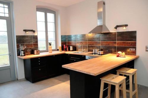 Muritz Apartment | Family-Friendly 6-Person Apartment with Pool & Pet Access