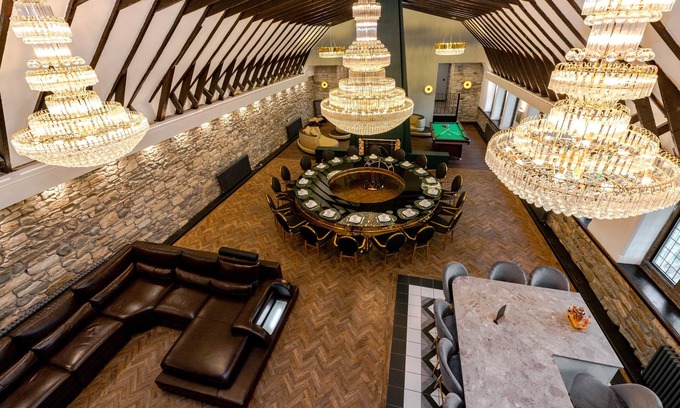 Cockermouth Villa | Indulgent 6 Star Manor with Spa & Lake District Views