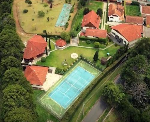 Campos do Jordao House | 6 suites Campos do Jordão com jacuzzi