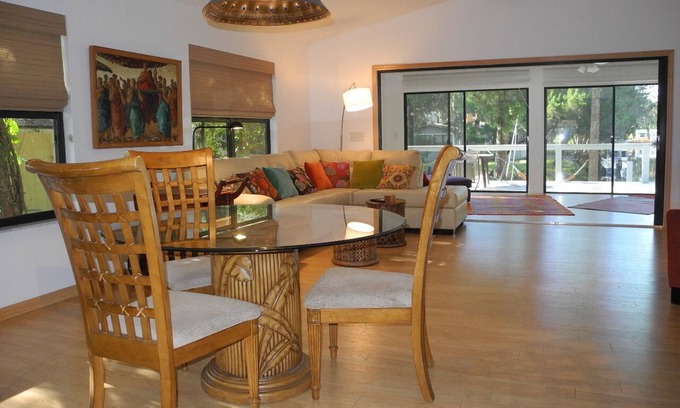 Homosassa House | Accessible Old Homosassa Retreat with 60 Feet of Dock