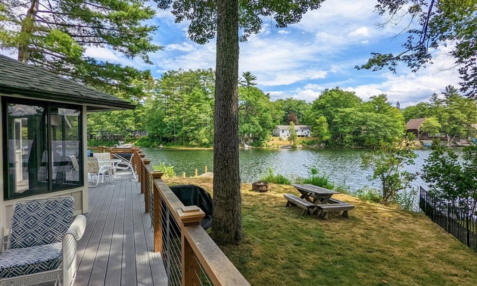 Meredith House | Experience 60 Shades of Water at Lake Waukewan Waterfront