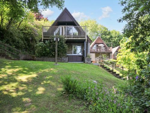Luckett House | Pet Friendly Escape at 60 Valley Lodge – Rated 10/10