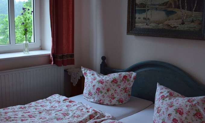 Kuhberg Apartment | Cozy 60qm Ferienwohnung for Up to 3 Guests with Kitchen