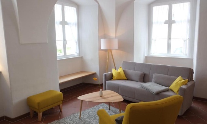 Pielenhofen Apartment | Historic 60qm Apartment Naabtal in Pielenhofen with Ocean Views