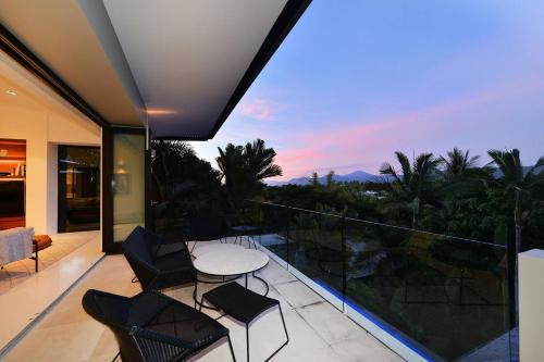 Port Douglas Villa | Relaxing Retreat at 61 Murphy Street - Poolside Villa for Four